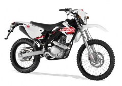 marathon-125-ac-2012-blanc.jpg