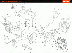 mrt-50-sm-2011-noir-reservoir-echappement-radiateur.gif