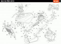 rs3-50-pro-2013-rouge-reservoir-dessence-echappement-radiateur.gif