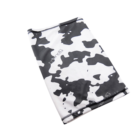tour_de_cou_trendy_enfant_camo_noir_blanc_cache-cou-c506756.jpg